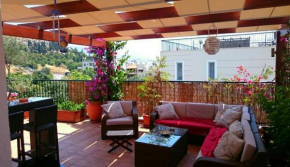 Cozy apartment in Acropolis with roof garden